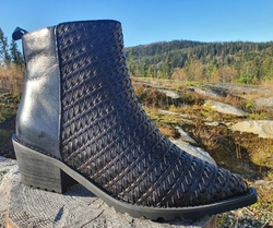 BIBBA Sort flettet boots