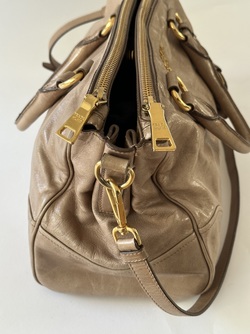 Prada veske