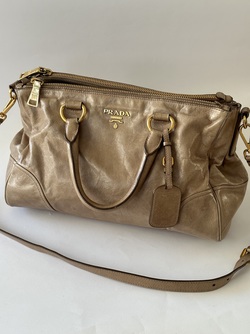 Prada veske