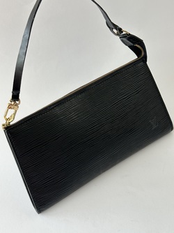 Louis Vuitton Pochette