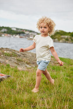 Gullkorn Flora T-skjorte