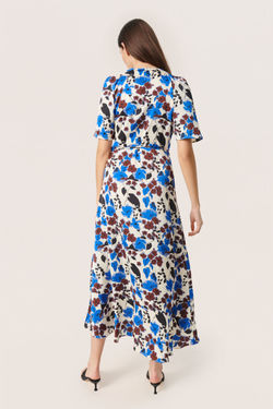 SLKarven Pinted Dress frå Soaked in Luxury