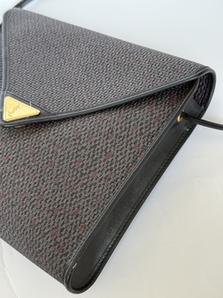 YSL veske
