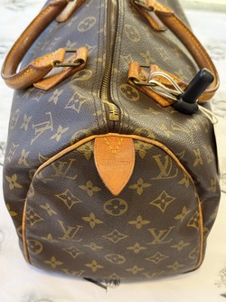 Louis Vuitton Speedy 30