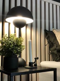 Sengegavl Aksel malt dempet sort